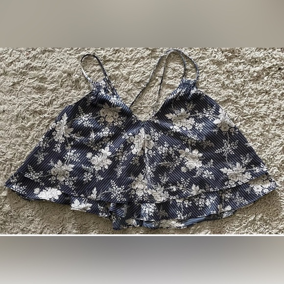 URBAN OUTFITTERS blue white motif crop top sleeveless shirt top blouse medium m - Picture 1 of 7